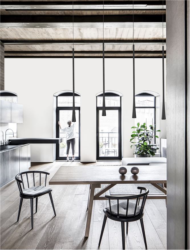 Полилей Goccio – черен/