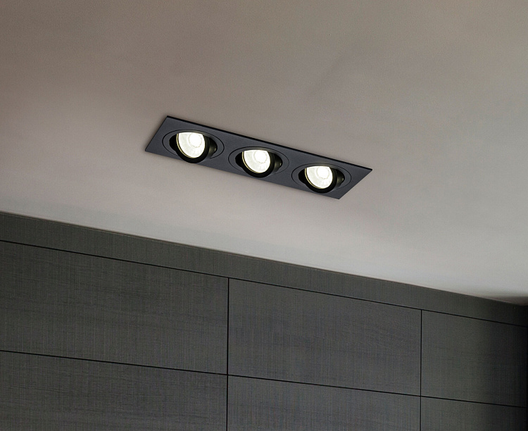 Maytoni Technical Downlight Atom DL024-2-03B