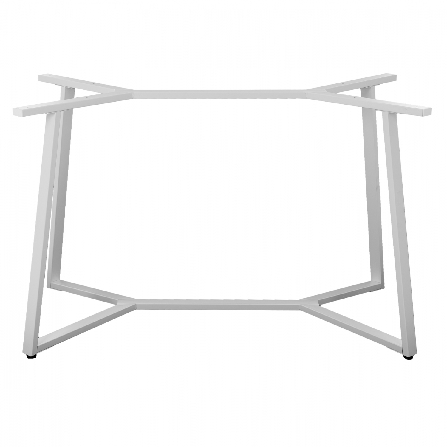 Основа – бял цвят