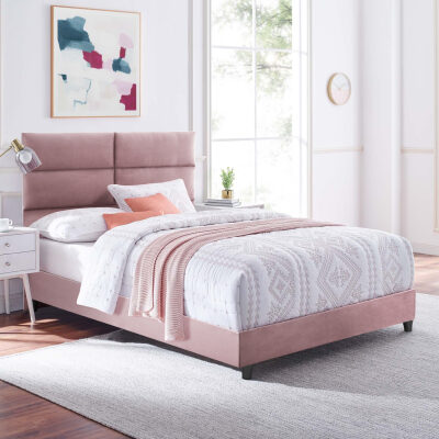 Легло розов цвят