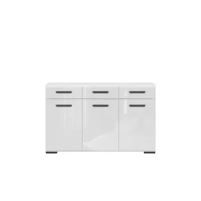Скрин ASSEN KOM3D3S/9/15 разполага с три шкафчета и три чекмеджета с лице бял гланц и е част от серията Assen. Вътрешните пространства са разделени на рафтове.Модулна система за дневна Assen е с минималистичен дизайн и е изработена в бяло гланц с контраст на черни елементи на витрините. Заложено е на модерния стил