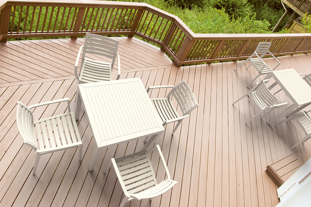 Градинска квадратна маса 80/80/75см -пластмаса