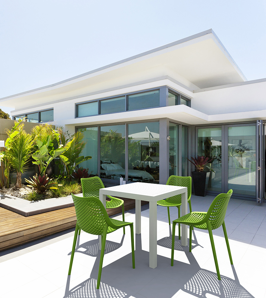 Градинска квадратна маса 80/80/75см -пластмаса