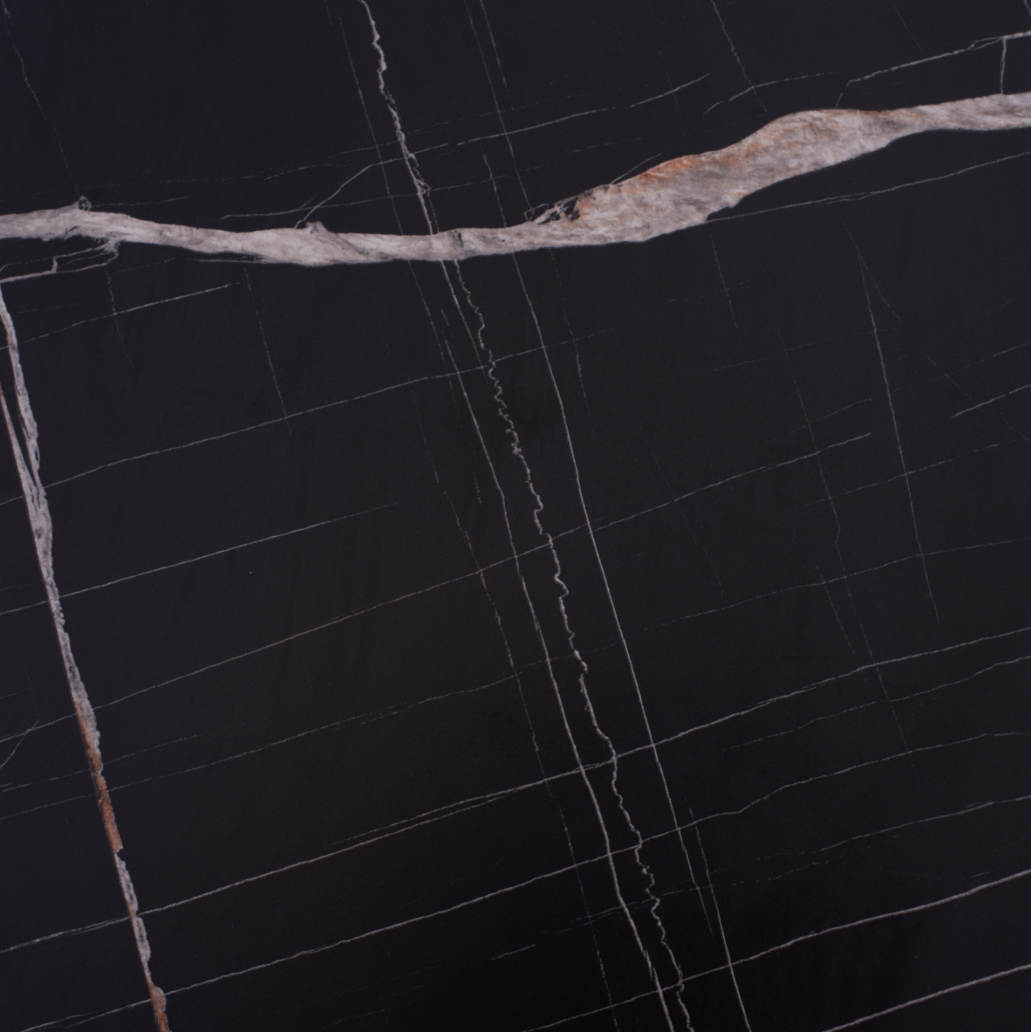 Верзалитов плот – цвят черен мрамор