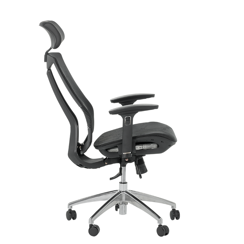 Ергономичен стол Carmen 7577 – черен