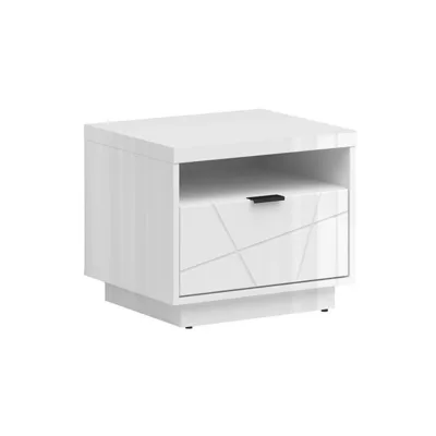 Forn KOM1S е стилно нощно шкафче с ниша и чекмедже от колекцията Форн на полската марка BRW. отличава с уникален дизайн и високо качество на изработка . Благодарение на него вашето пространство ще придобие оригиналност и уникален стил. Нощното шкафче има много практични приложения