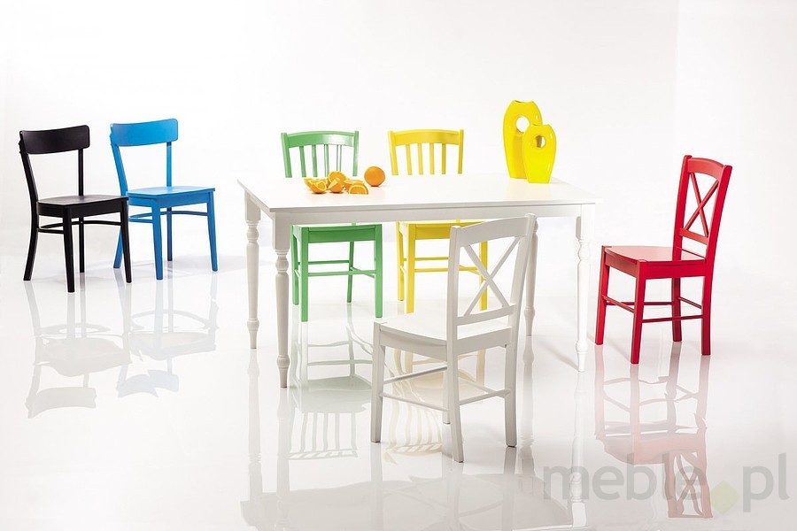 Дървен стол - син