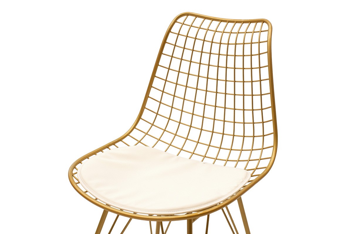 Стол златист цвят