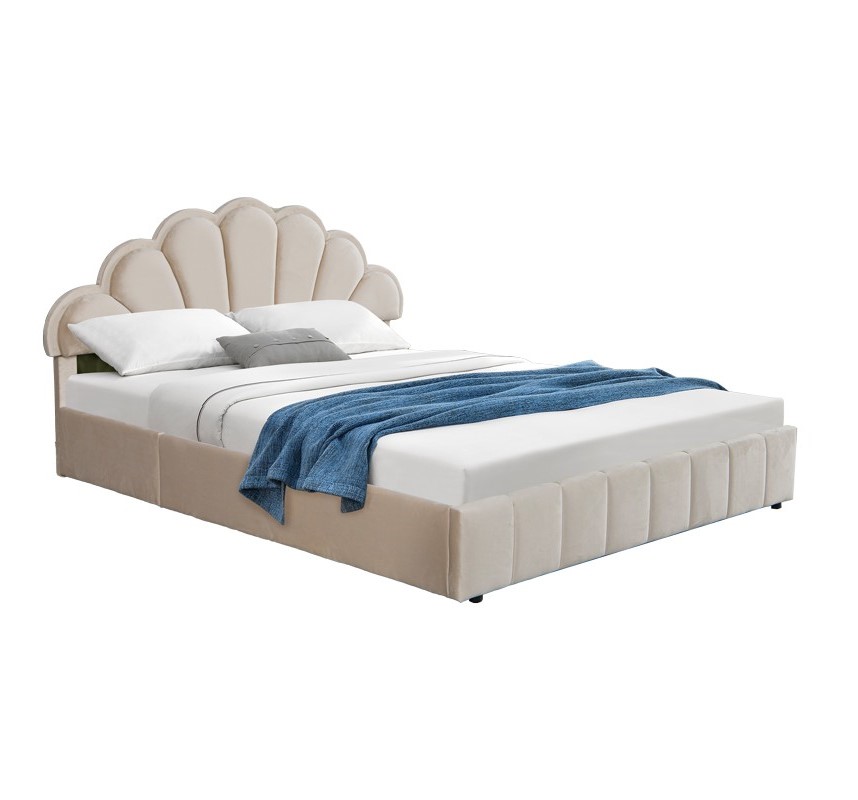 Легло бежов цвят