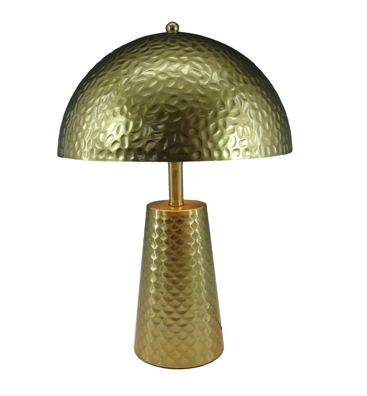 Настолна лампа златен цвят Настолна лампа златен цвят