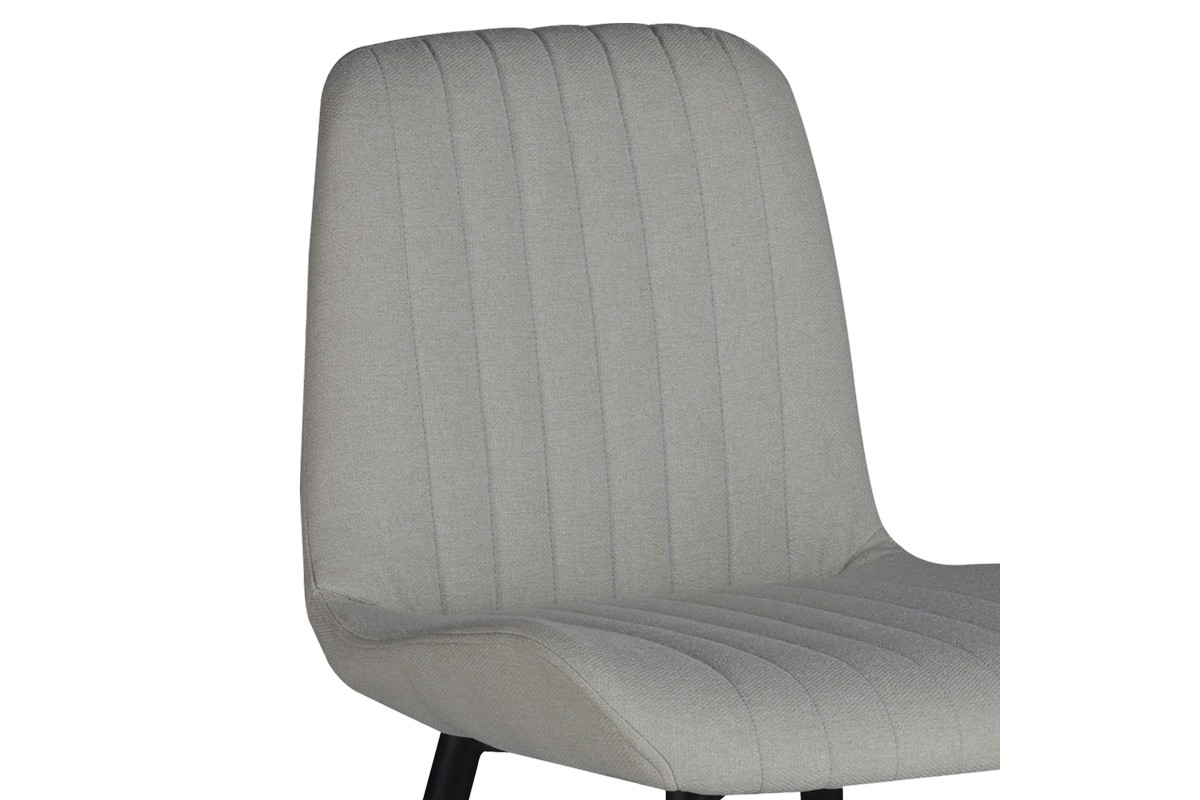 Стол цвят екрю