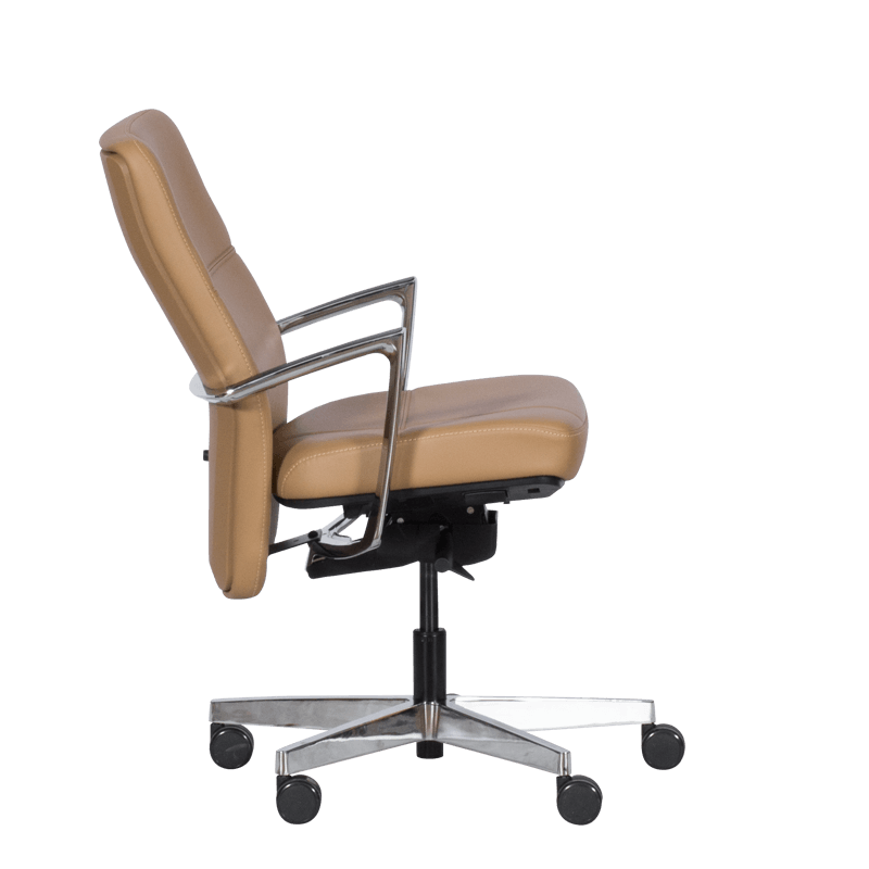 Ергономичен стол – тъмно бежов