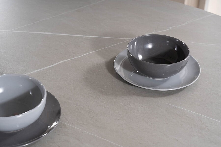 Кръгла маса 120 см – сив мрамор/черен