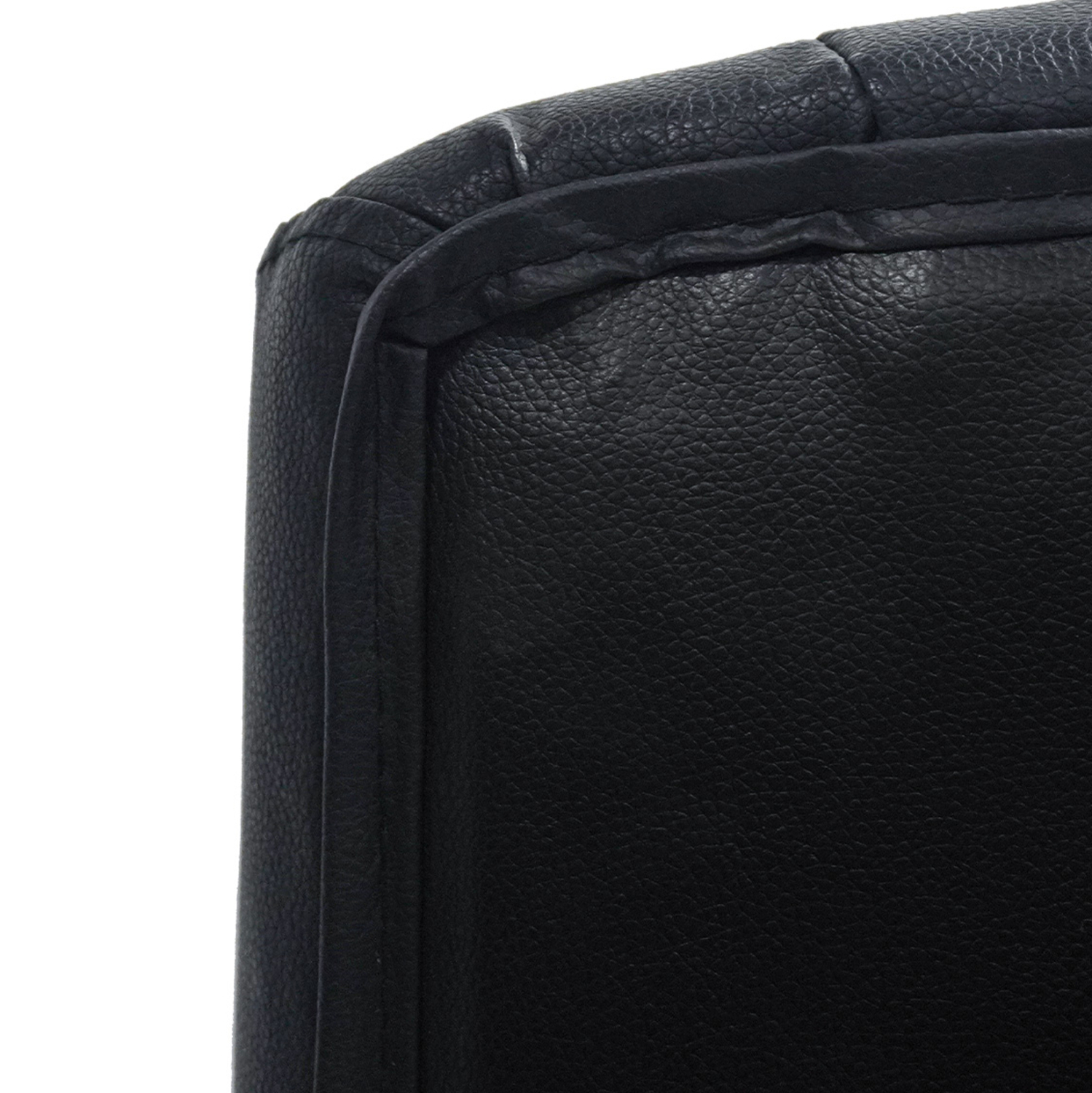 Офис стол с черен цвят от кожа