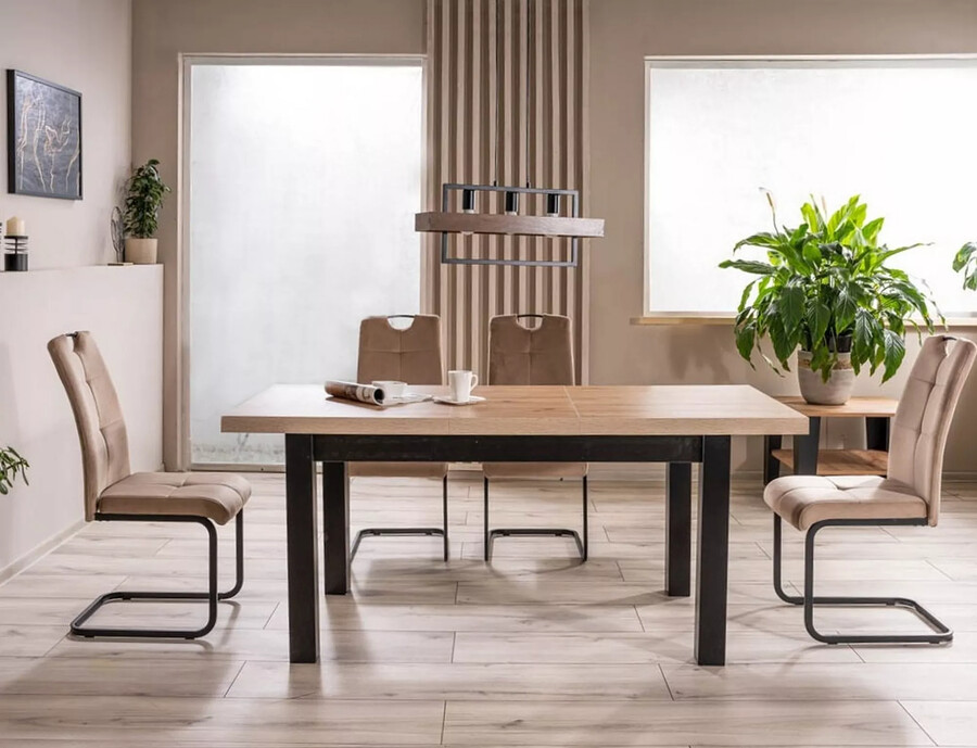 Стол – бежов