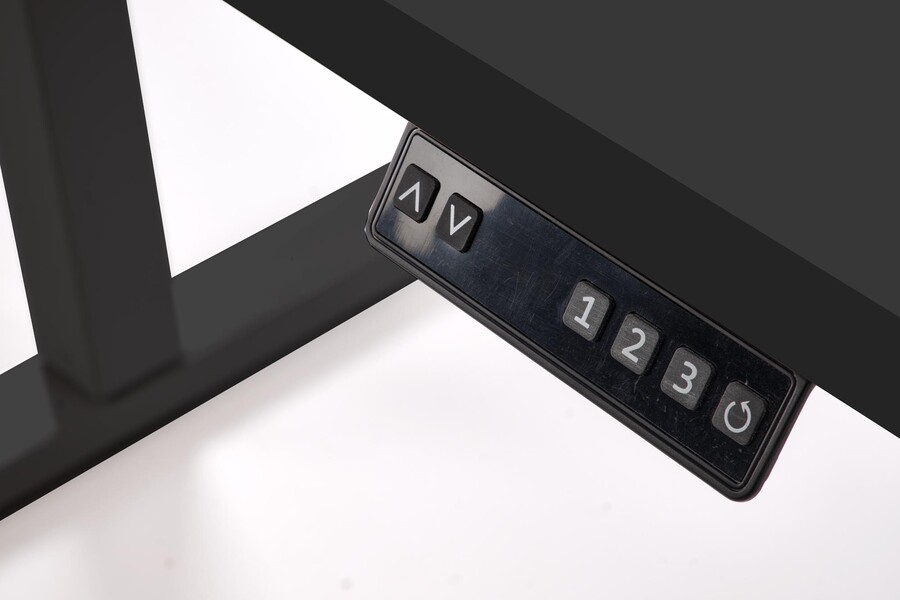 Бюро с регулируема височина – Черно/Черно