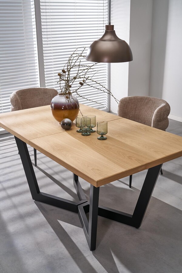 Стол – бежов