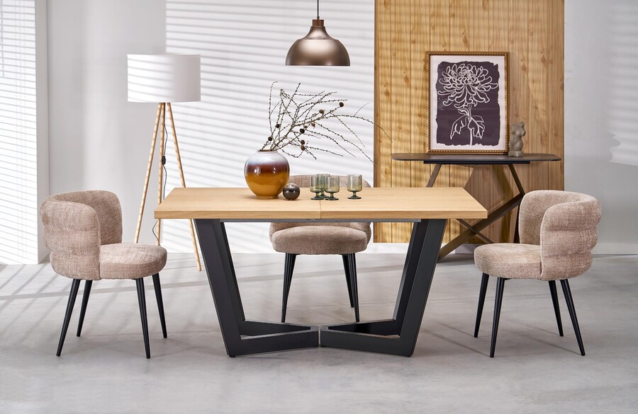 Стол – бежов