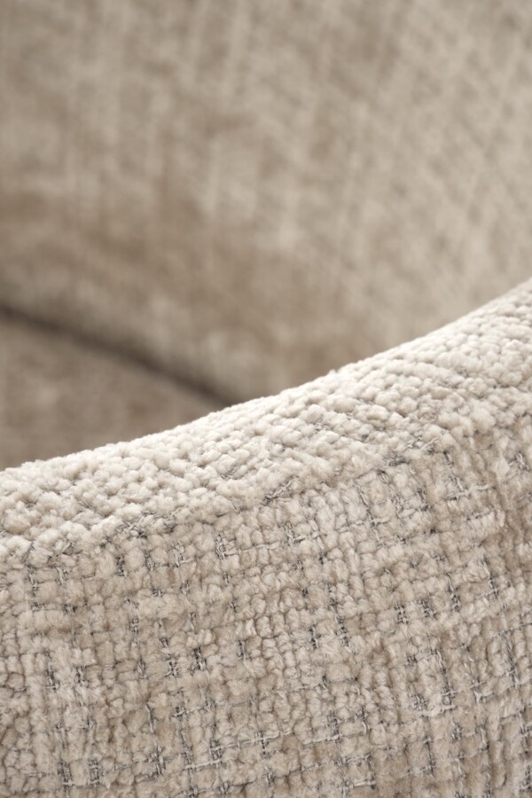 Стол – бежов