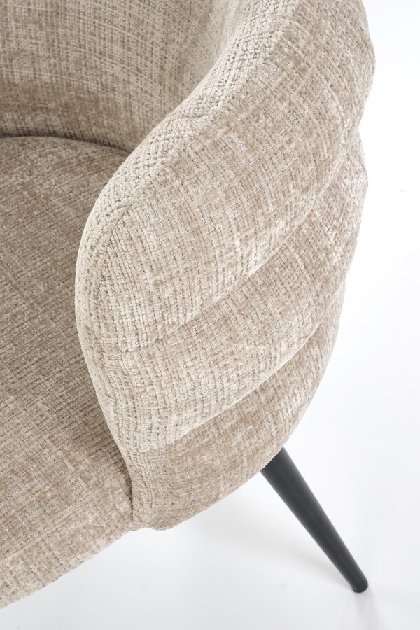 Стол – бежов