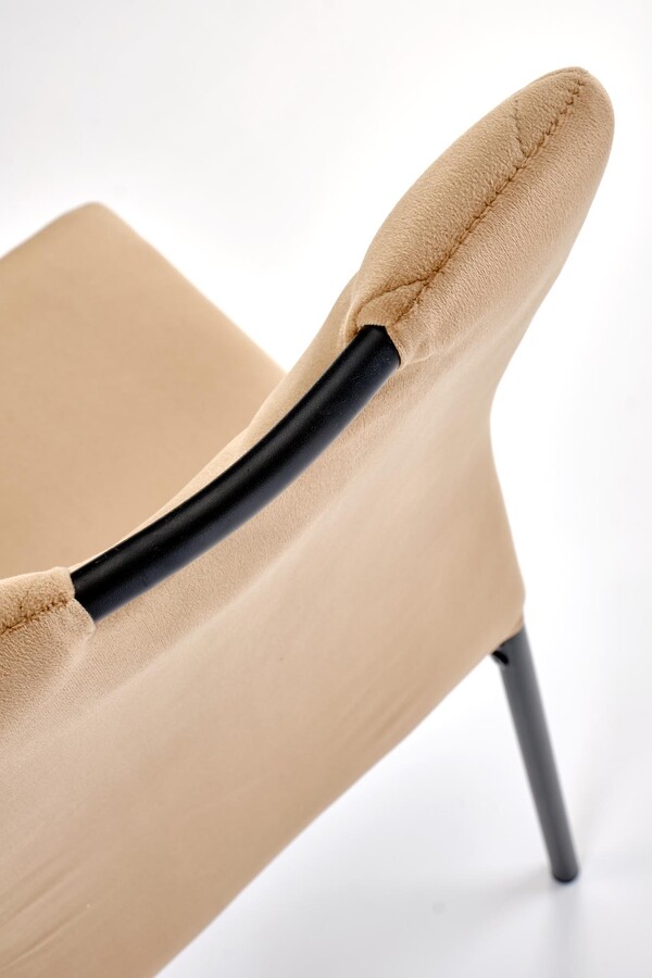 Кадифен стол – бежов/черен