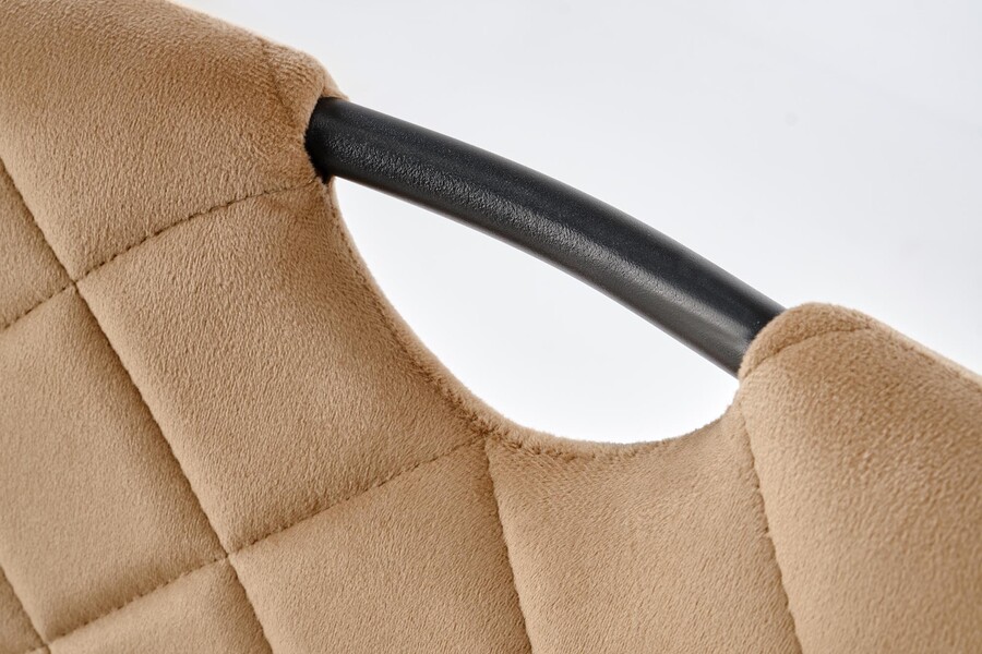 Кадифен стол – бежов/черен