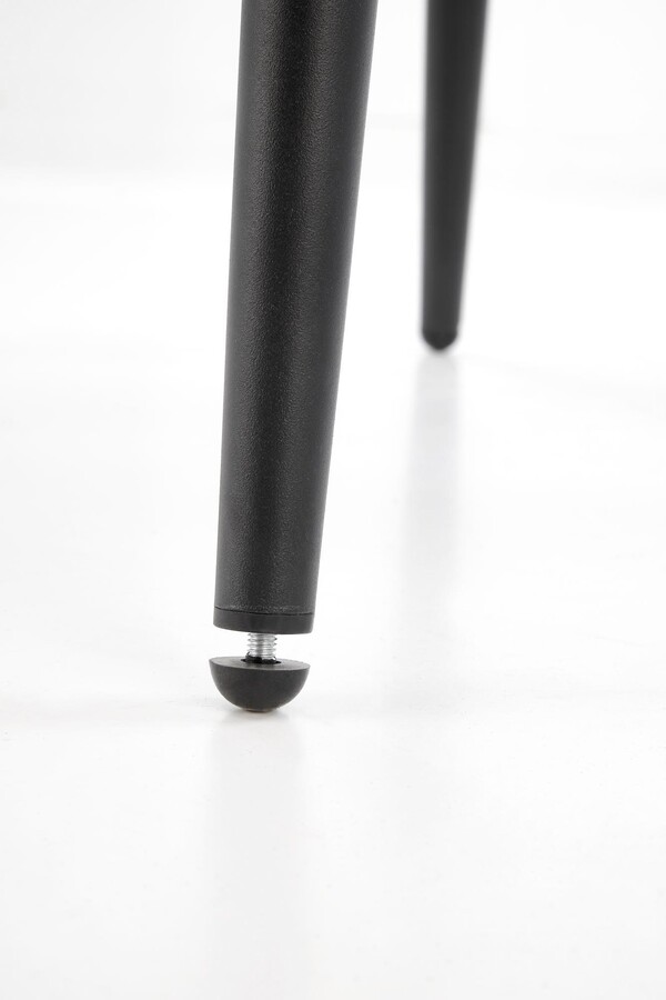 Кадифен стол – черен