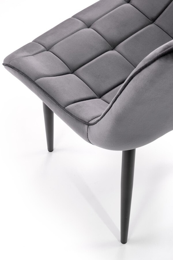 Стол – пепеляво сив