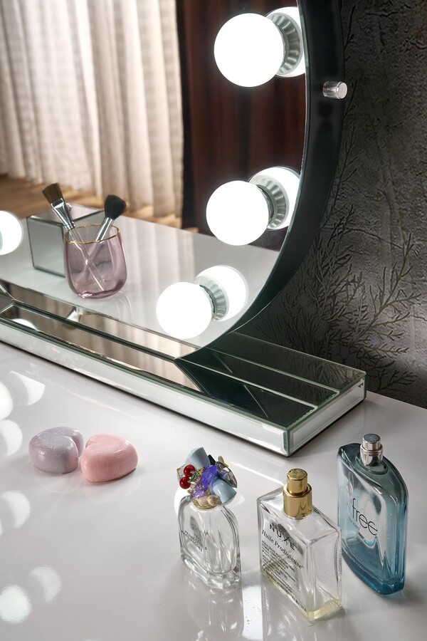 Огледало с LED осветление – сребристо