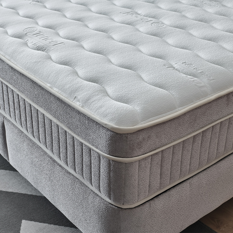 Тапицирана спалня с матрак DIANA 180 x 200 – светлосив 326